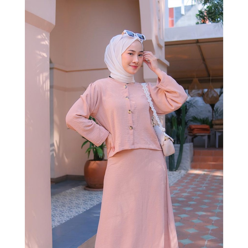 AZEERA SET CRINKLE AIRFLOW PREMIUM POLOS - BAJU WANITA STELAN - ONE SET WANITA KEKINIAN