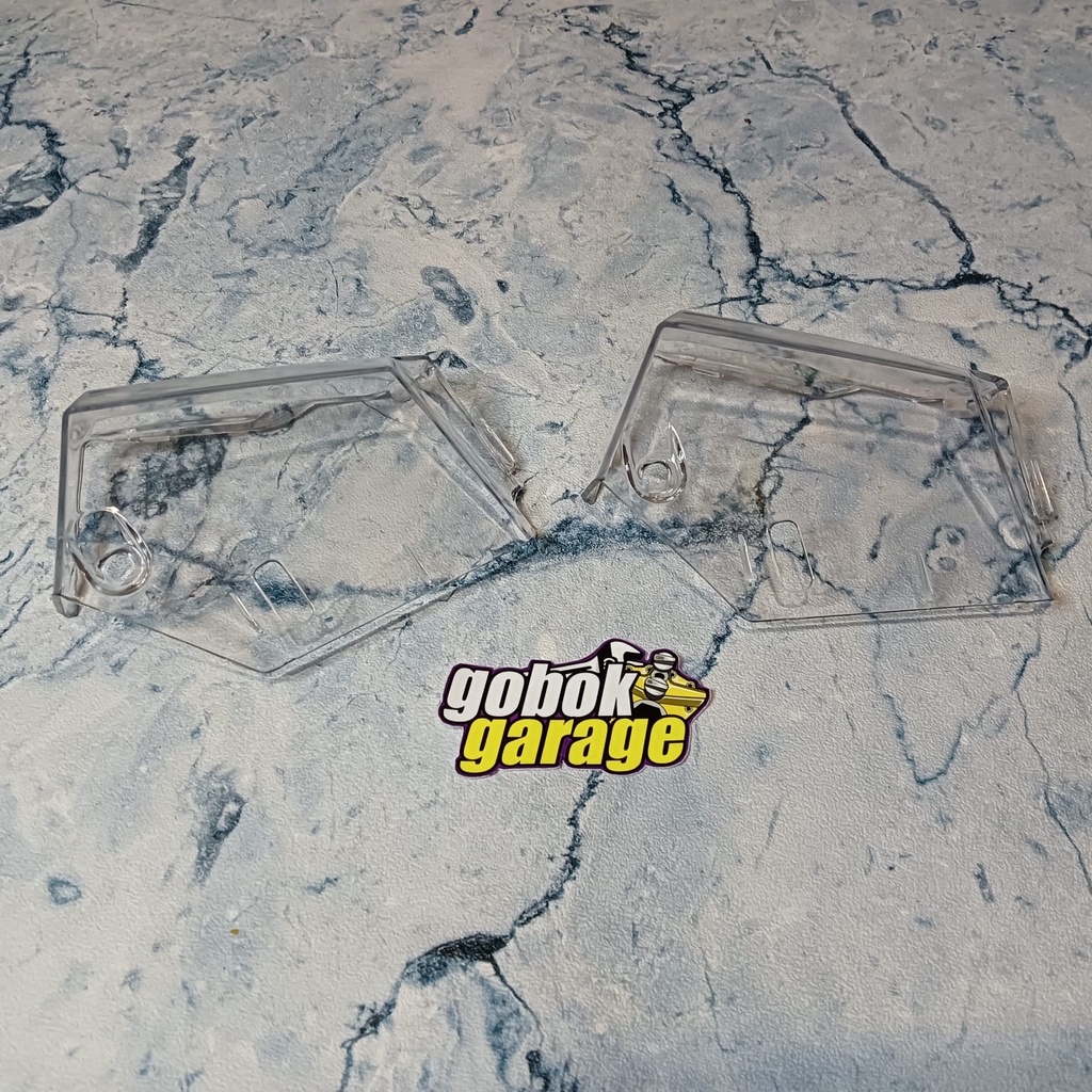 COVER TUTUP RESERVOIR HUNGGER AIRBLADE BENING SMOKE / COVER TUTUP RESERVOIR HUNGGER BENING / COVER TUTUP RESERVOIR SMOKE / COVER HUNGGER / COVER RESERVOIR HUNGGER AIRBLADE COVER RESERVOIR SPAKBOR MOTOR