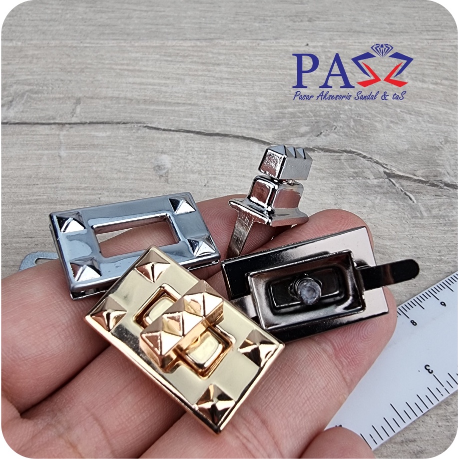 Kunci Tas M1015 (Import)