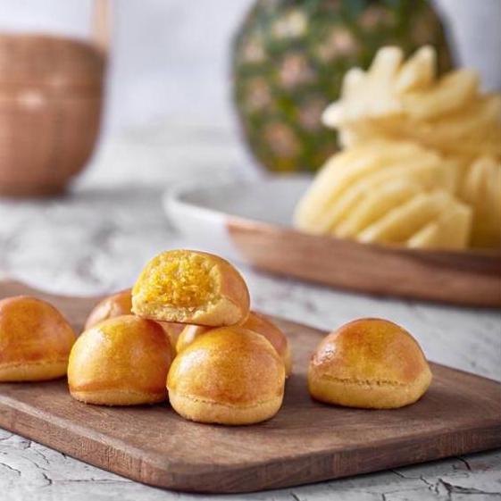 

➻ DOTS PINEAPPLE ♡