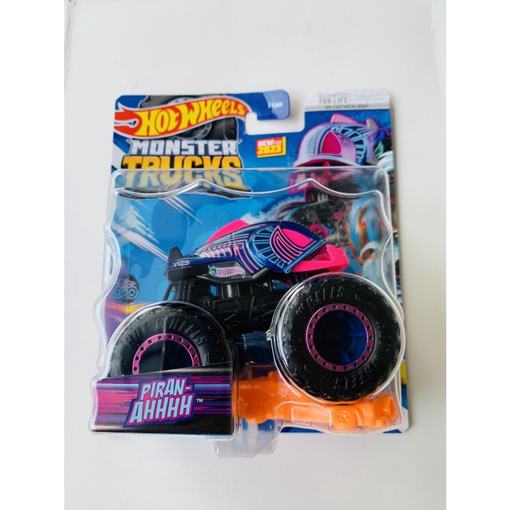 HOTWHEELS HOT WHEELS MONSTER TRUCKS TRUCK PIRANHA HIU DIECAST MINIATUR MOBIL MAINAN MOBILAN ANAK LAN