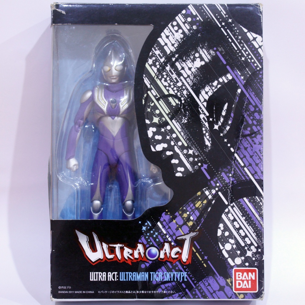 Bandai Ultra Act: Ultraman Tiga Sky Type