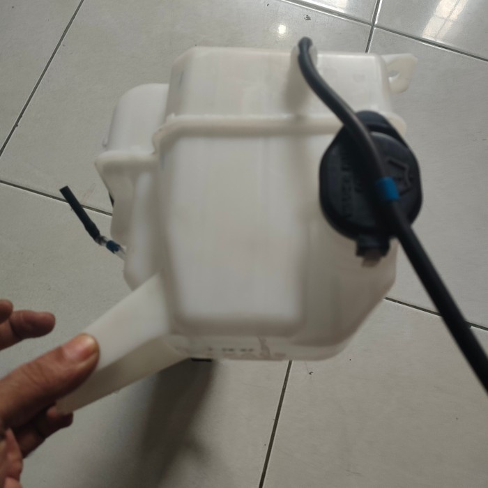 tabung air wiper avanza xenia 2012up original berikut motor woser