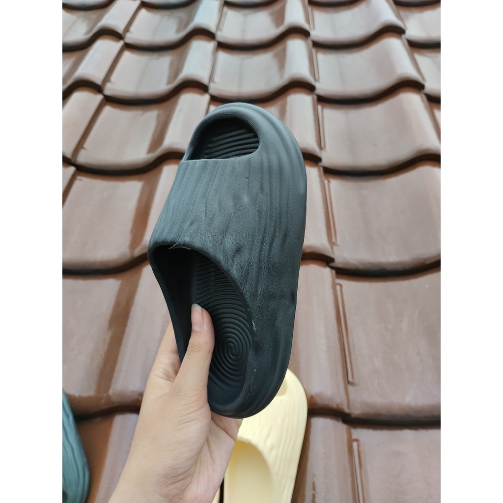 Slippers Anti Air Full Karet Eva 353 Size 30-40/ Sandal slop perempuan motif kerut