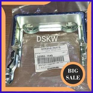 tools n parts Breket Dudukan Tangki Bawah NINJA 150 RR KGP 32052-1445 140ZZ3