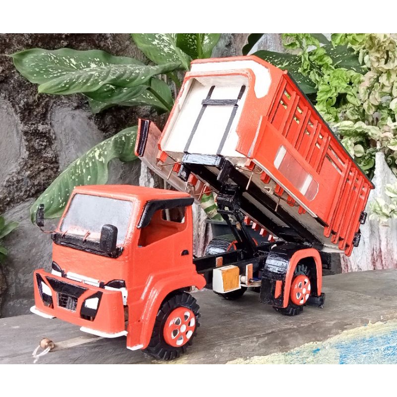 miniatur truk plastik dump (canter) bisa oleng+full hidrolik