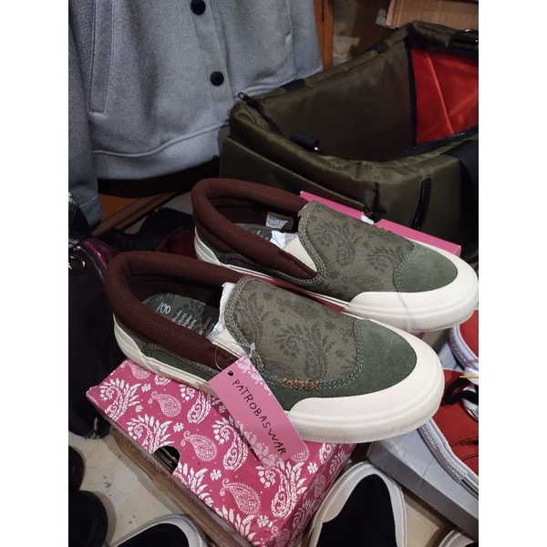 Patrobas War Size 39 (26,3cm) BNIB