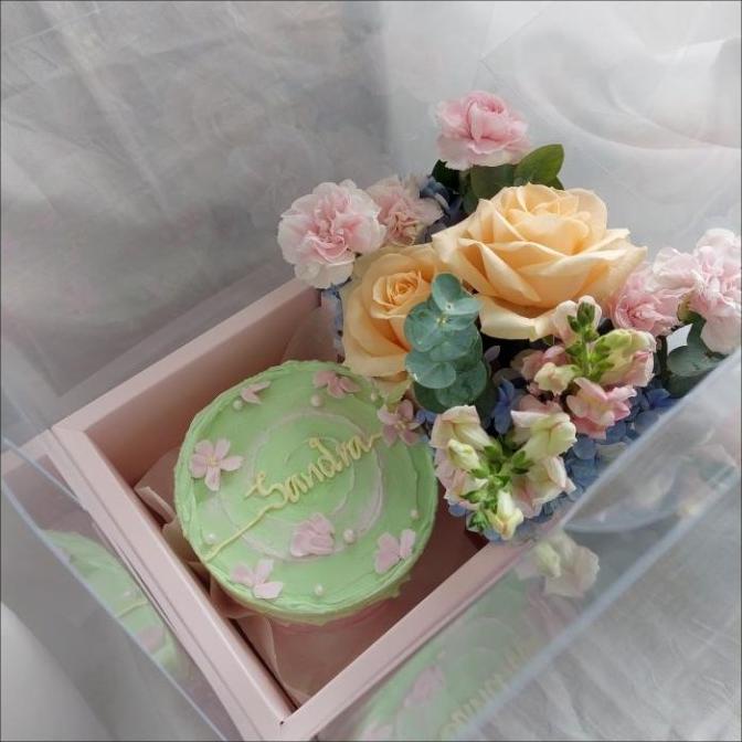 

PAKET HAMPERS BUNGA DAN KUE BOX MIKA ULANG TAHUN ANNIVERSARY BIRTHDAY G6416BUJN