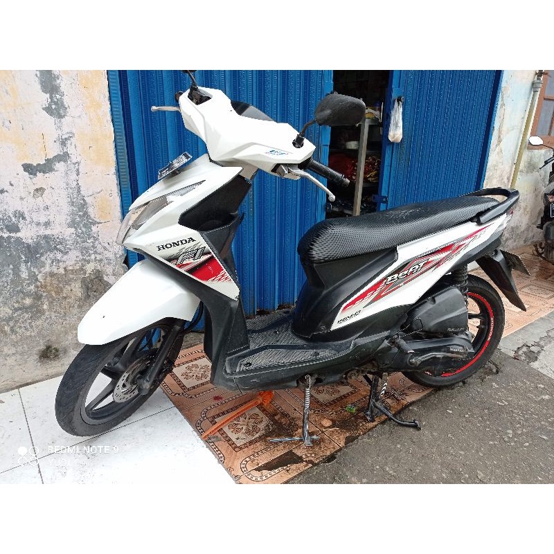 striping beat putih merah 2014/Skotlet beat 2014