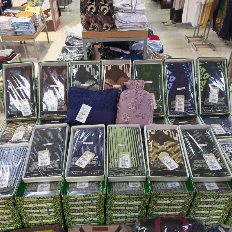 ARTHALOKA | Sarung halus samarinda