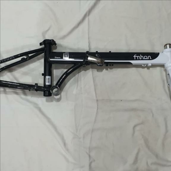 Frame set &amp; hp FNHON storm Hitam putih metalic 2warna black white Db