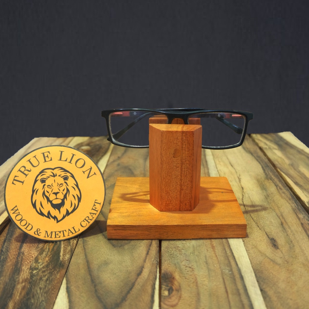 Tempat Stand Kacamata bahan Kayu/Display Kacamata