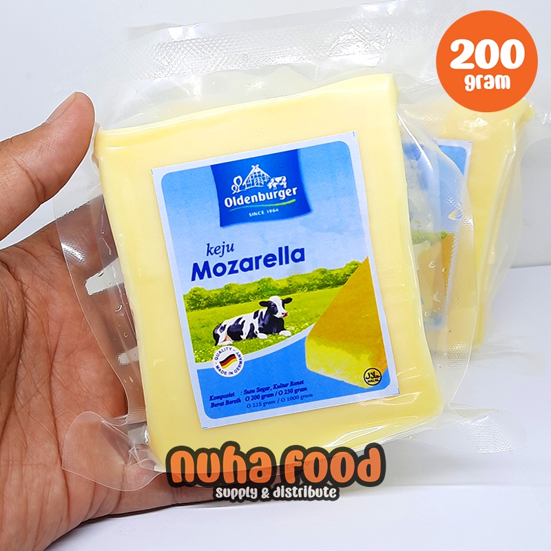 

Keju Mozarella Oldenburger 200gr Mozzarella Cheese Olden Burger 200 gram (Free Packing Dus & Bubble Wrap)