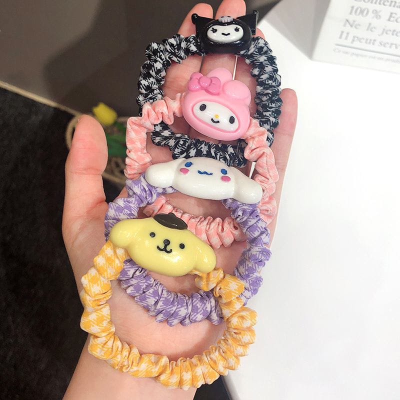 IKAT RAMBUT KOREA SCRUNCHIE KARAKTER MELODY KITTY KUROMI POMPOM SANRIO