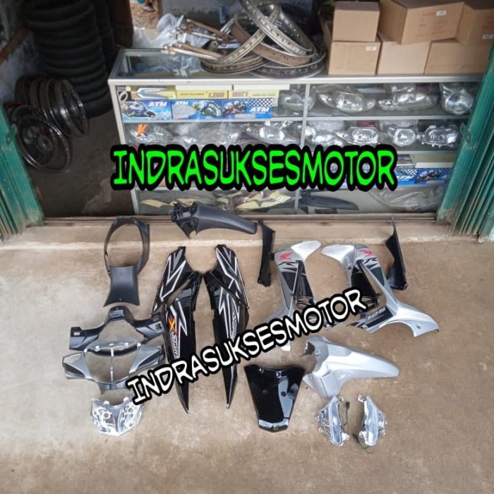 cover full set body motor honda supra x 125 warna hitam silver