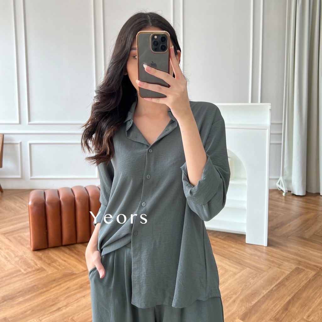 Yeors - Zoya Premium Crinkle Shirt - Baju Atasan Kemeja Wanita Murah Berkualitas - Korean Loose Blouse  - Loungewear - Kemeja Wanita Hijab - Blouse Shirt