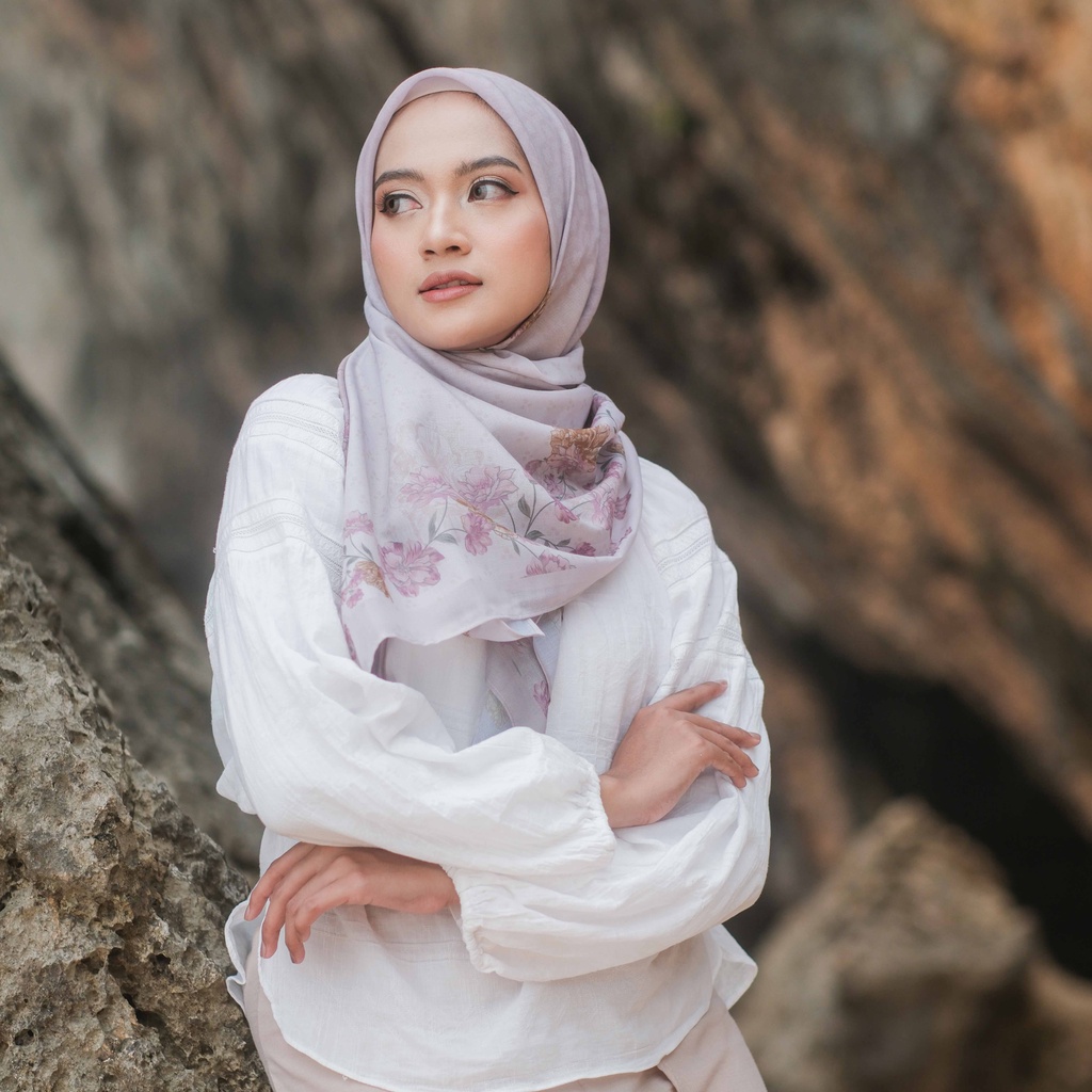 ALIF HIJAB SEGI EMPAT MOTIF PARIS PREMIUM KOREA - THE ROSE