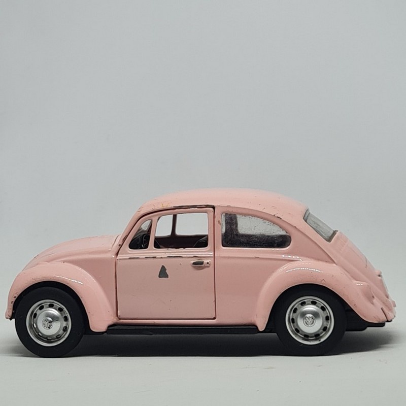 1:36 msz apolo volkswagen vw the beetle pink moving parts loose