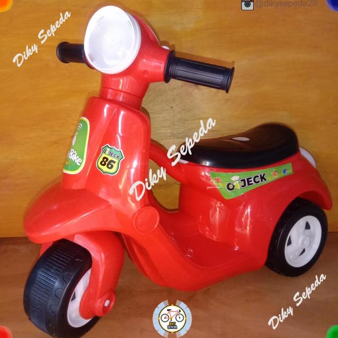 MAINAN ANAK MOTOR MOTORAN VESPA MERK FUNBIKE