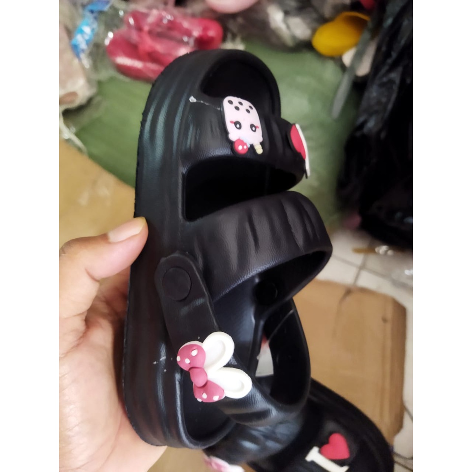 Sandal anak perempuan tali kebelakang ban 2 terbaru 633T ( 30-35 ) Gosome Sandal anak ban 2 karakter trandy