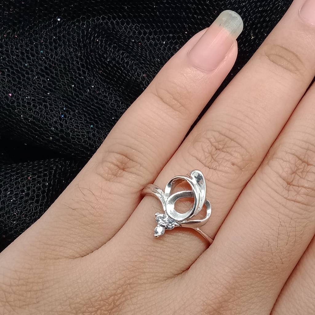 Cincin Emas 17K - 2.55 Gr Kadar 750 - 4341