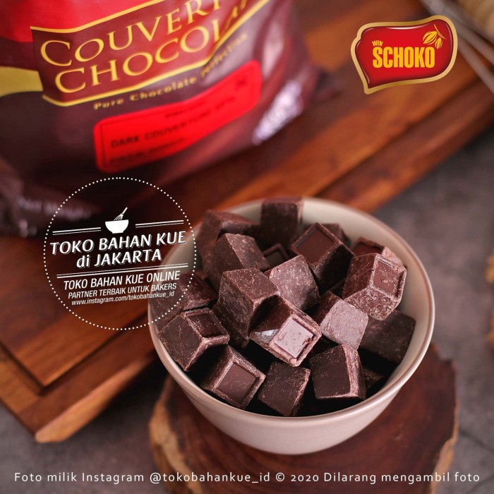 

Schoko Dark Chocolate Couverture CUBE 56% 1kg Cokelat Baking Coklat
