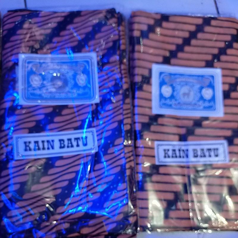 kain panjang kain Batu
