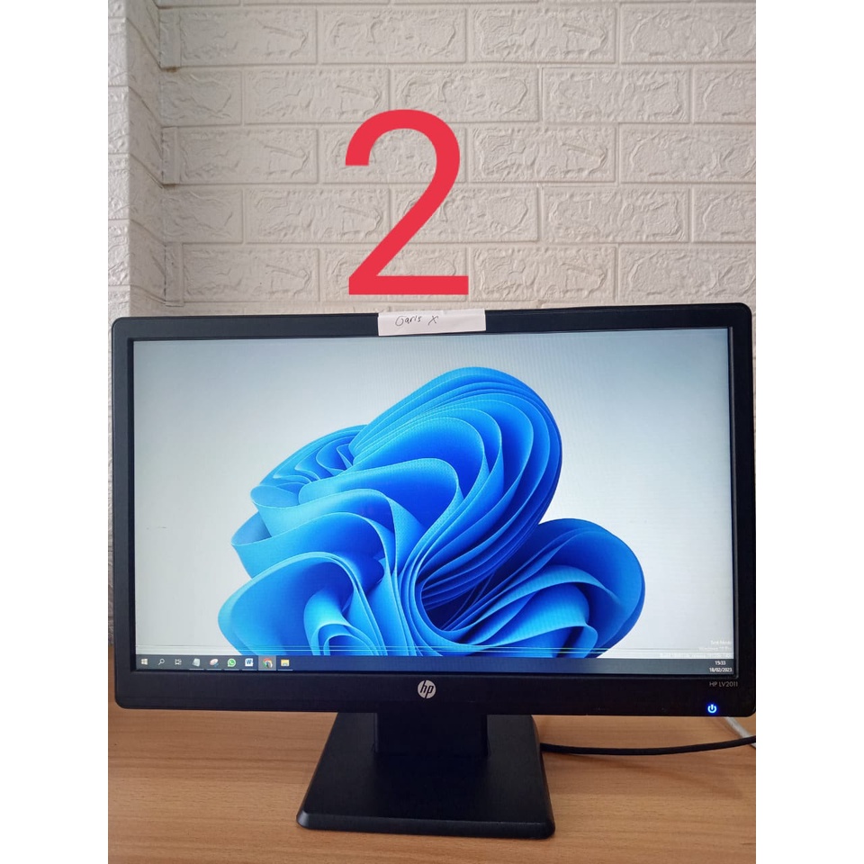 Monitor HP 20 Inch Minus Garis