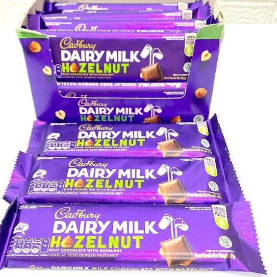 

Best CADBURY Dairy Milk Chocolate Original Reguler Hazelnut Blackforest Cashew Fruit Nut 62 gr