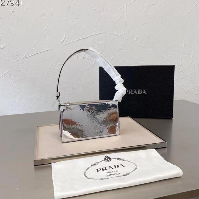 Terlaris Prada Miuccia Patent Leather Mirror Armpit Bag Tote Discount Kiara.Kach