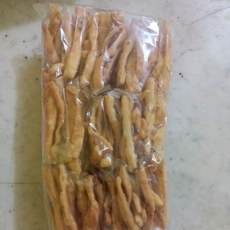 

1 Pak Kerupuk Kue Bawang Model Panjang