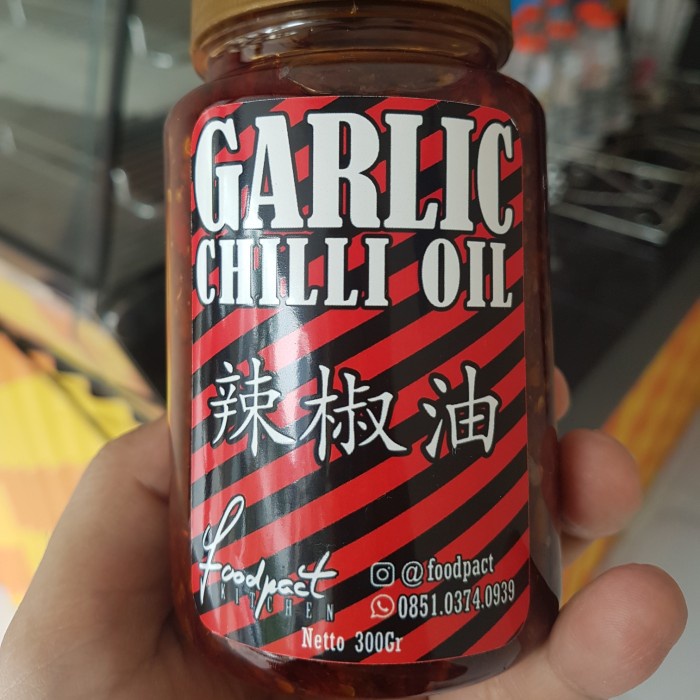 

Garlic Chilli oil homemade no MSG