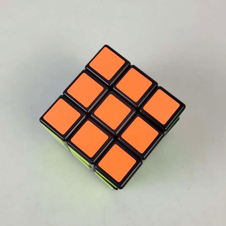 Mainan Kubus Rubik Magic Cube Ukuran 3 x 3 x 3