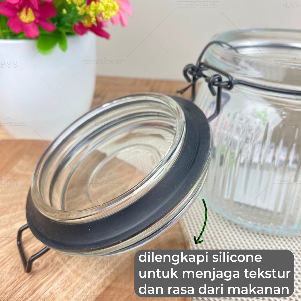 Toples Kaca Aesthetic Ripple 0.6L 1L Wadah Bumbu Makanan Camilan Kue Kering Lebaran Kedap Udara Glass Jar Tutup Kait