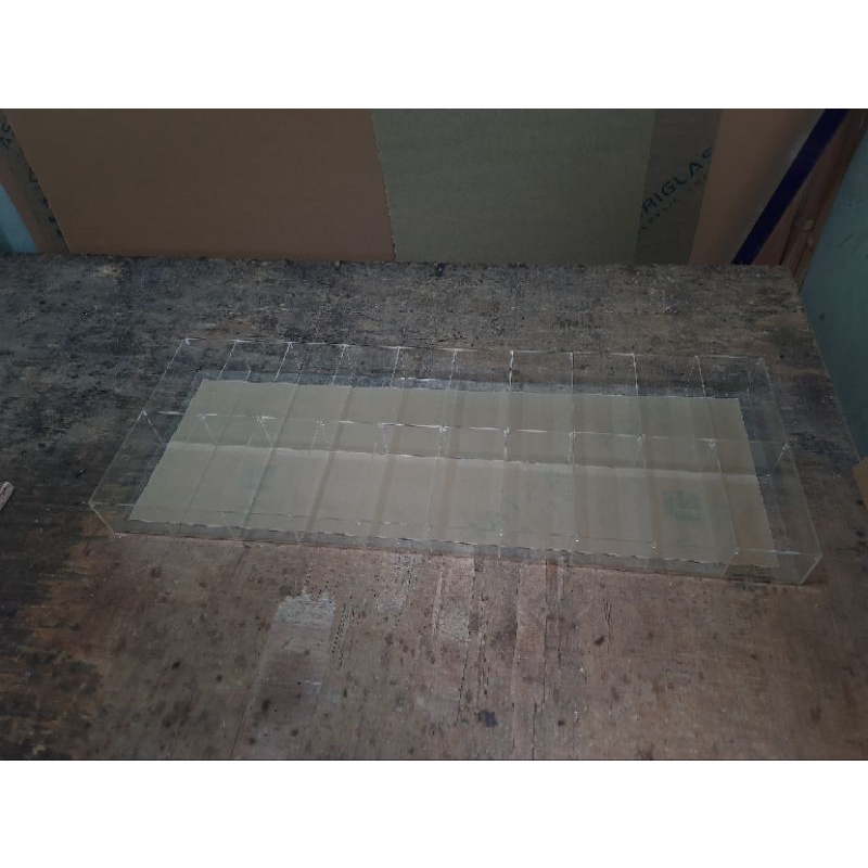 

Display tempat pulpen Acrylic