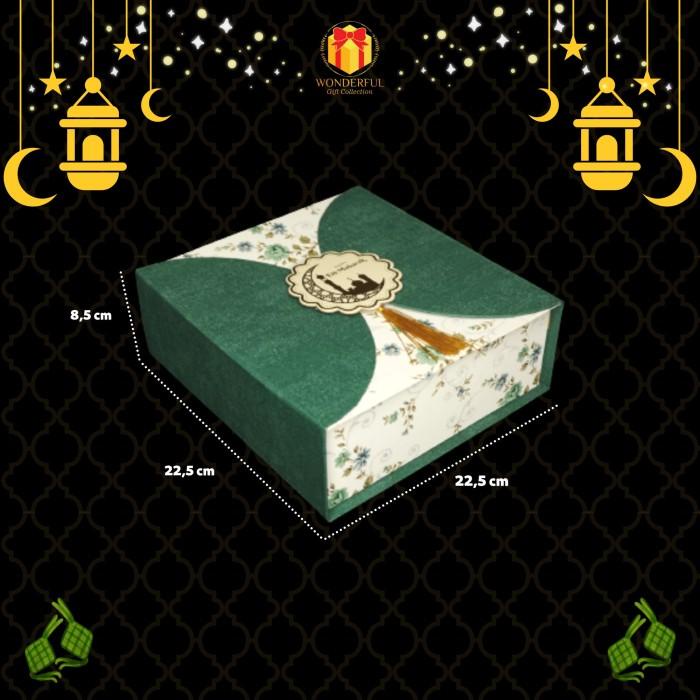 

Hardbox Hampers Lebaran Full Wallpaper Modis Premium 22X22X8 L012B 044