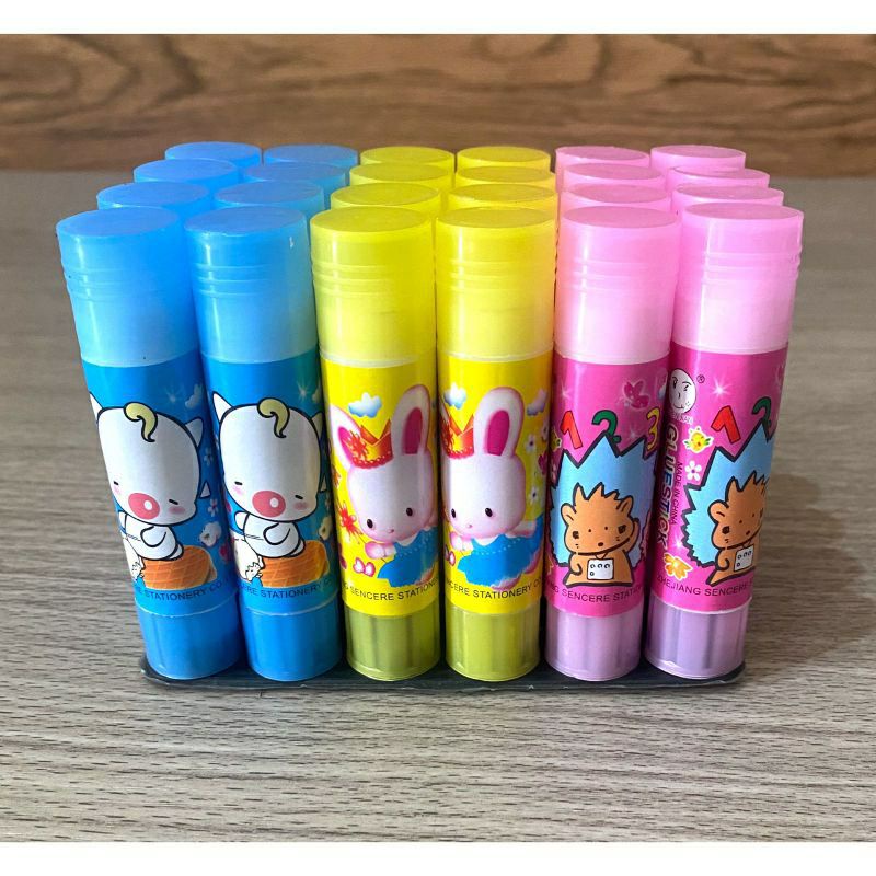 

Lem Glue Stik // Lem Kertas Glue Stik