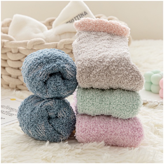 Kaos Kaki Wool Wanita Musim Dingin