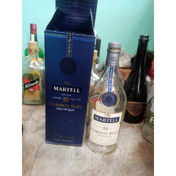 botol martell premium