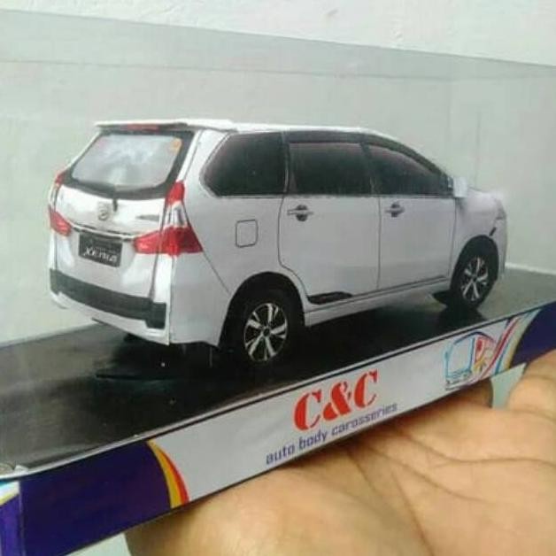 MINIATUR MOBIL DAIHATSU XENIA TERMURAH