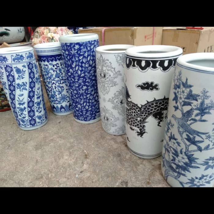 Vas Sale Tempat Payung Keramik / Vas Bunga Besar / Pajangan Keramik