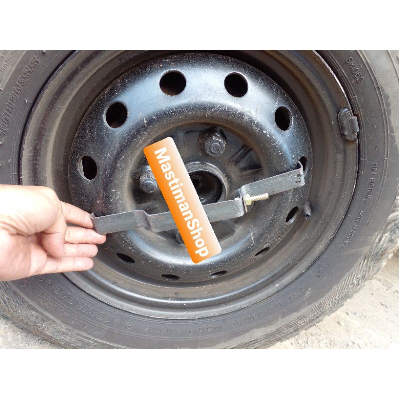 Dudukan Whelldop Ring 13 Khusus Mobil Carry Model Lama Dengan Pelek Kaleng Yang Berlubang Banyak Den
