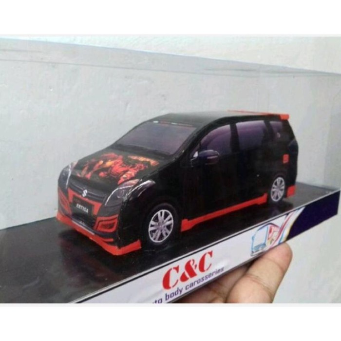 MINIATUR MOBIL SUZUKI ERTIGA CUSTOM SKALA 1:50 DIECAST DISPLAY TOY TERMURAH