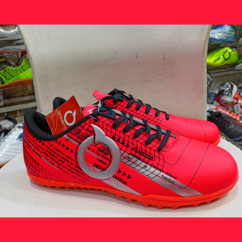 Sepatu Futsal Ortuseight Premium