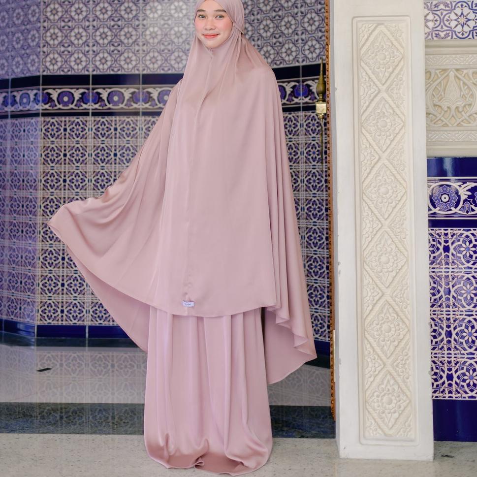 BEST SELLER Lozy Hijab - Medina Prayer Set ( Mukena Satin Silk )