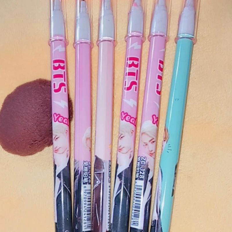 

pensil BTS karakter . ada penghapus
