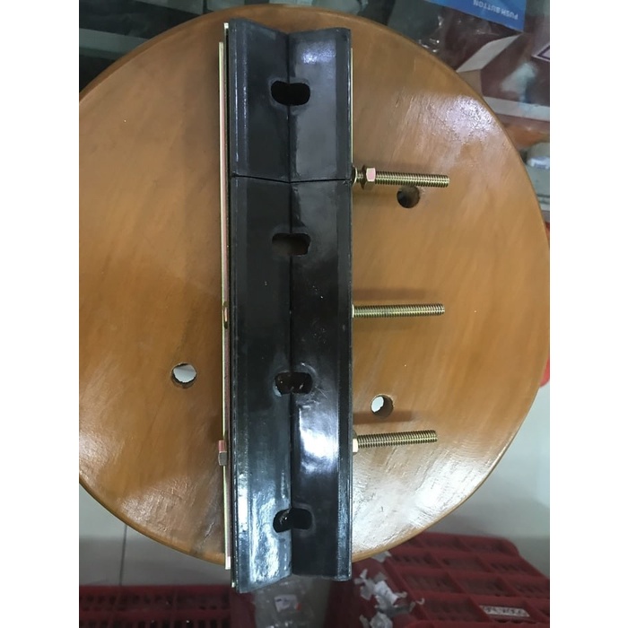 Busbar Support Model Jepit Bs410 / Isolator Holder Busbar 063