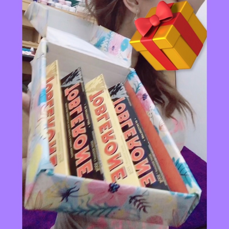 

COKLAT VALENTINE TOBLERONE SWISS DAPAT 4 GIFT BOX ROMANTIS BEAUTIFUL