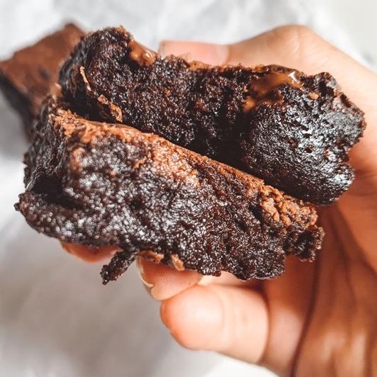 

← Brownie STREAK - Fudgy Chewy Chocolate Brownies PREMIUM USING CALLEBAUT ✳