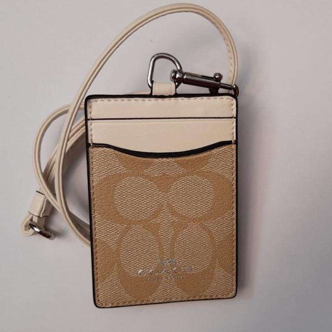 

Name Tag Holder Lanyard Gantungan ID Card Holder Coach